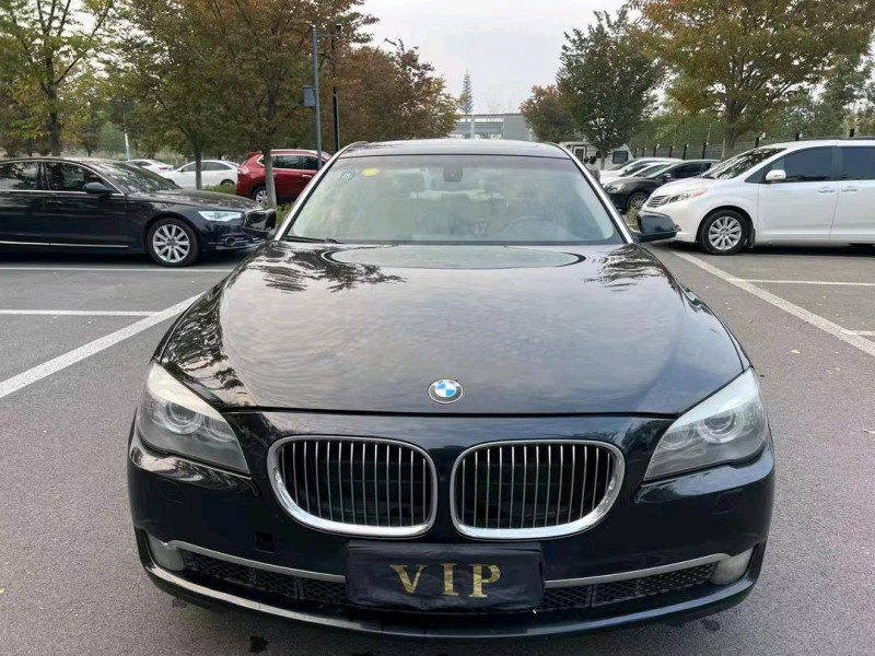 济宁11年宝马7系1