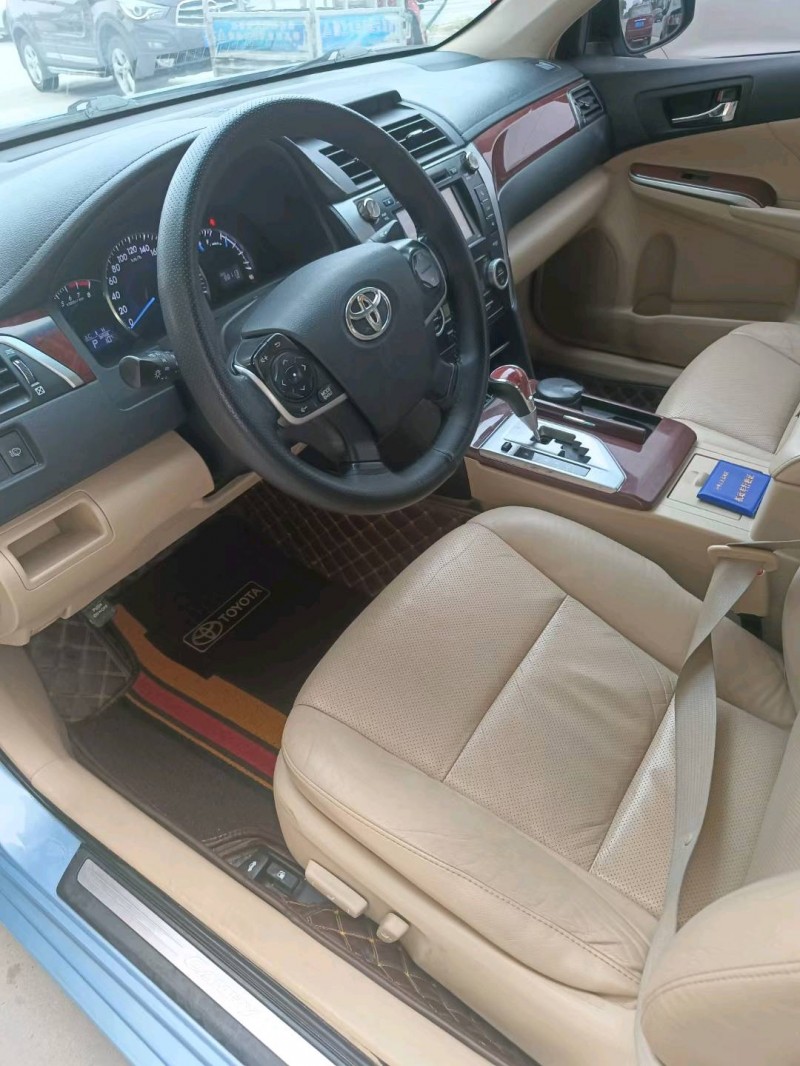 保定13年丰田凯美瑞4