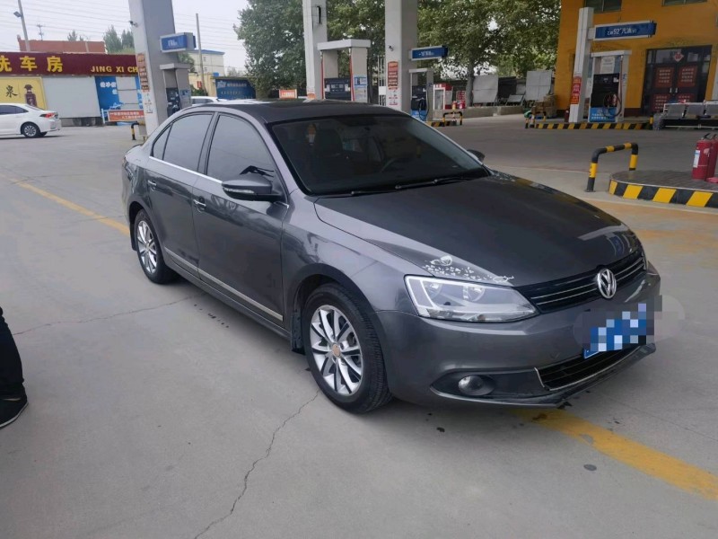 保定13年大众速腾4