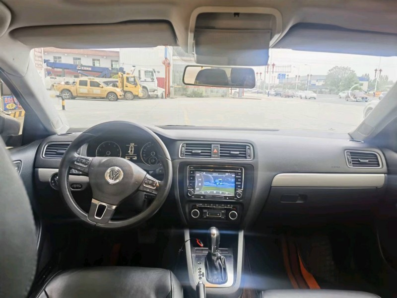 保定13年大众速腾6