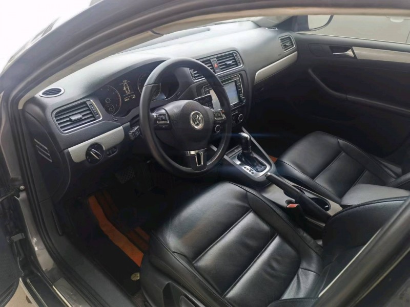 保定13年大众速腾7