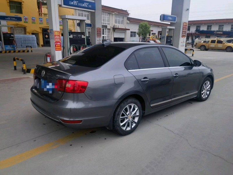 保定13年大众速腾8