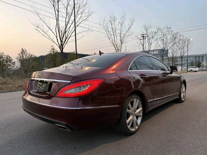 泰州13年奔驰CLS8