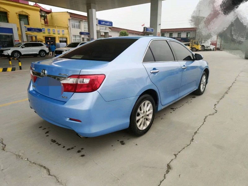 保定13年丰田凯美瑞5