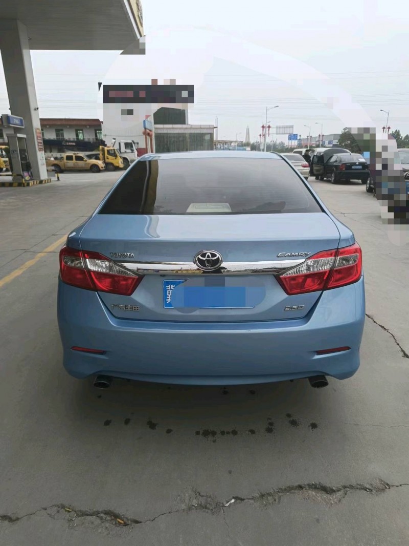 保定13年丰田凯美瑞6