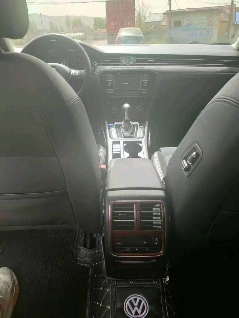 济南18年大众迈腾4