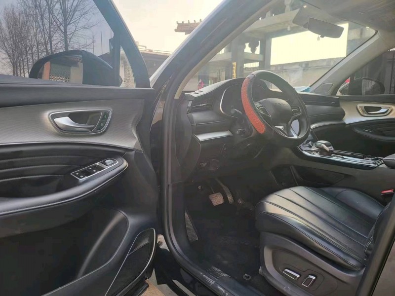 保定20年荣威RX57