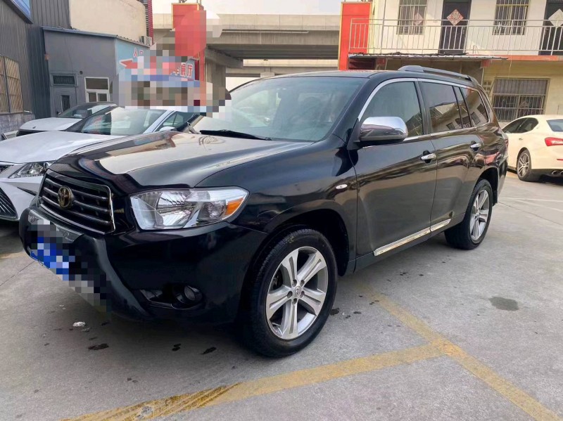 济宁11年丰田汉兰达3