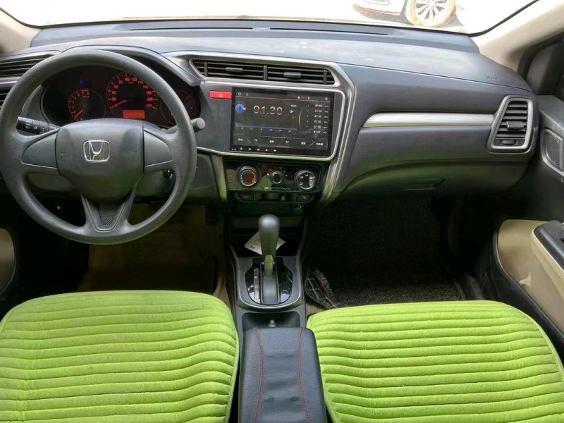 济宁16年本田哥瑞4