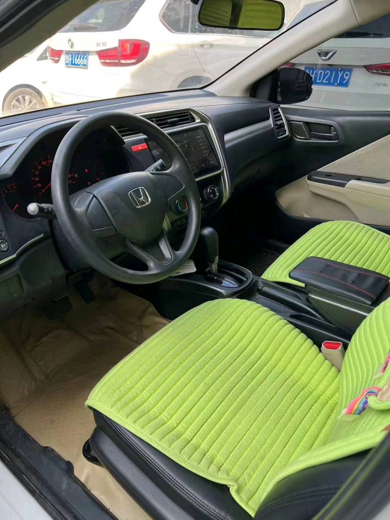 济宁16年本田哥瑞5