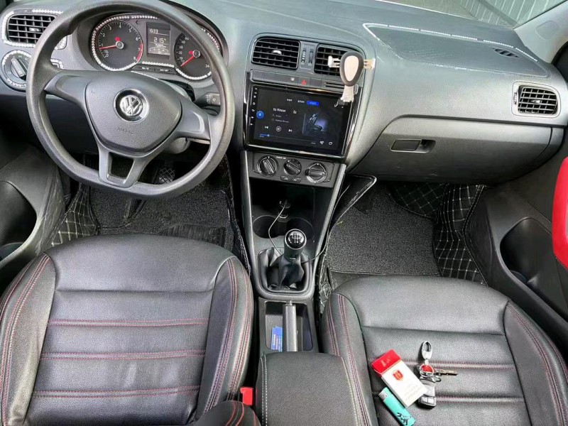 济宁16年大众polo5