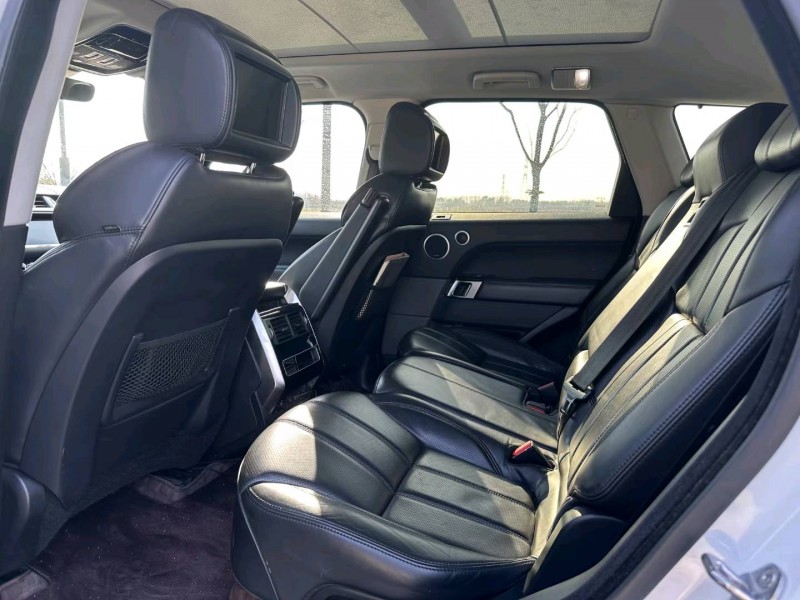 泰州17年路虎揽胜运动7