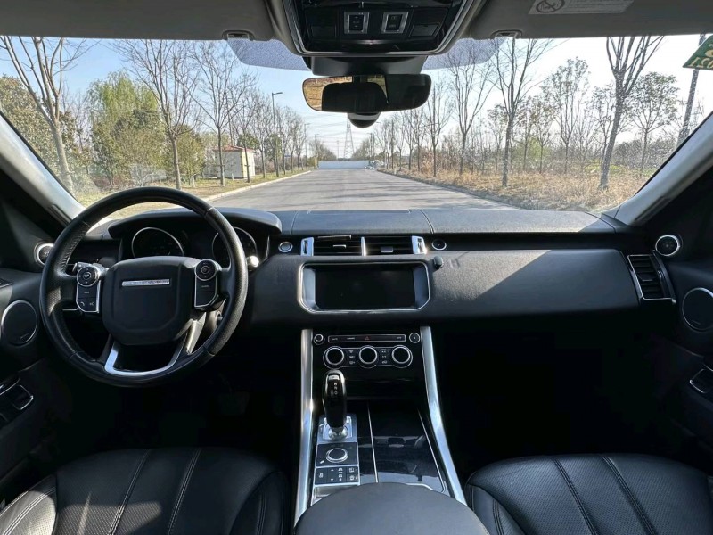 泰州17年路虎揽胜运动5