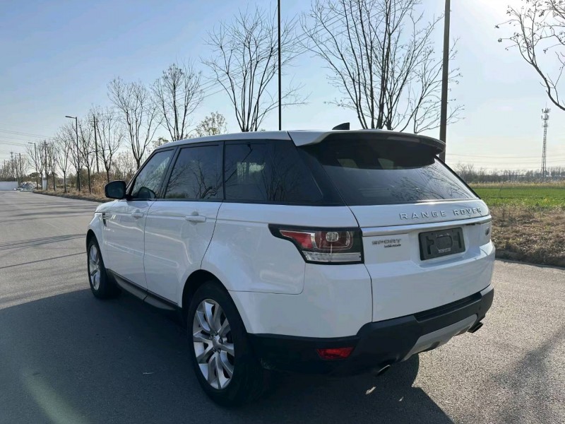 泰州17年路虎揽胜运动8