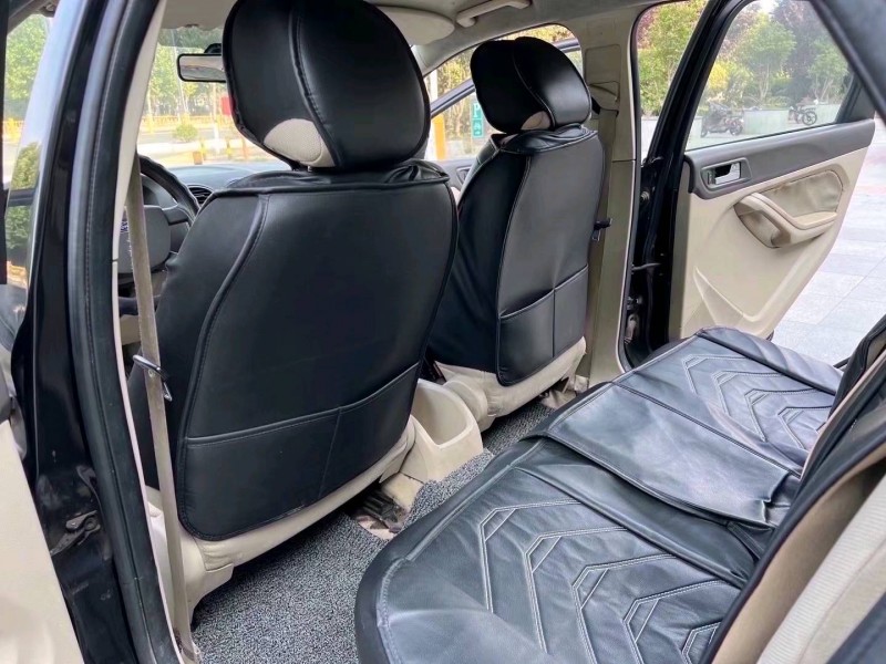 枣庄09年福特福克斯5