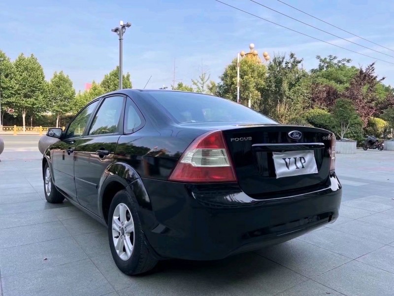 枣庄09年福特福克斯9