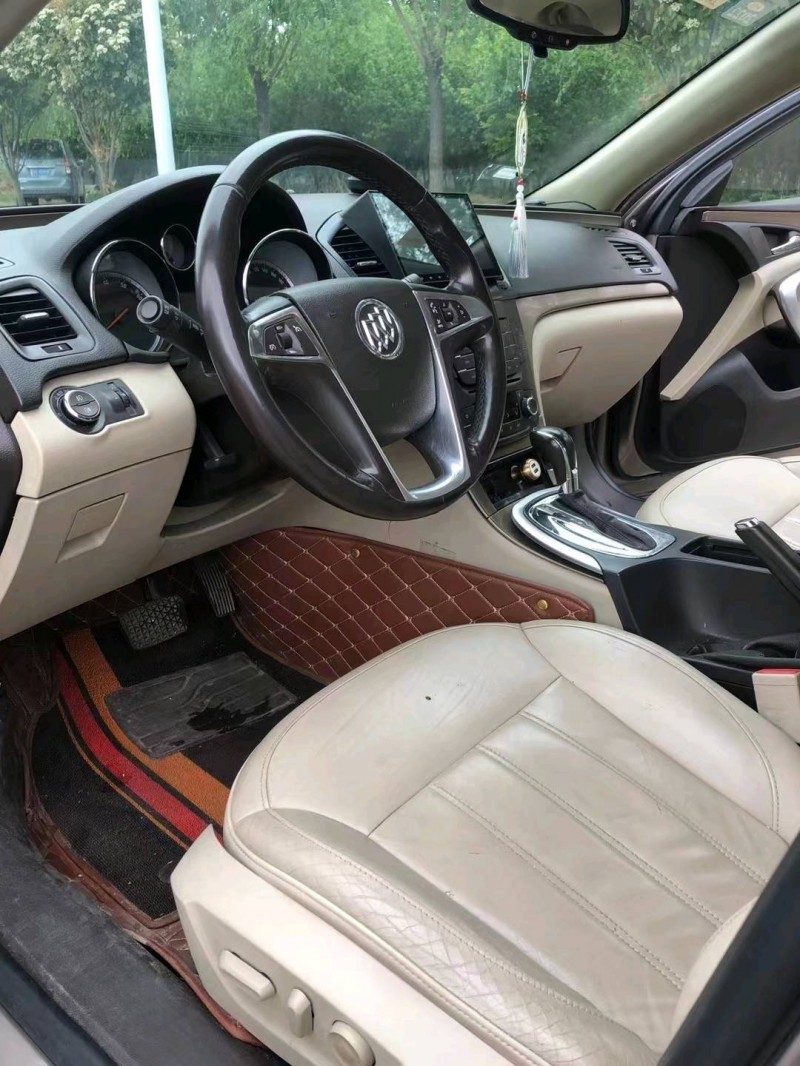 枣庄11年别克君威5