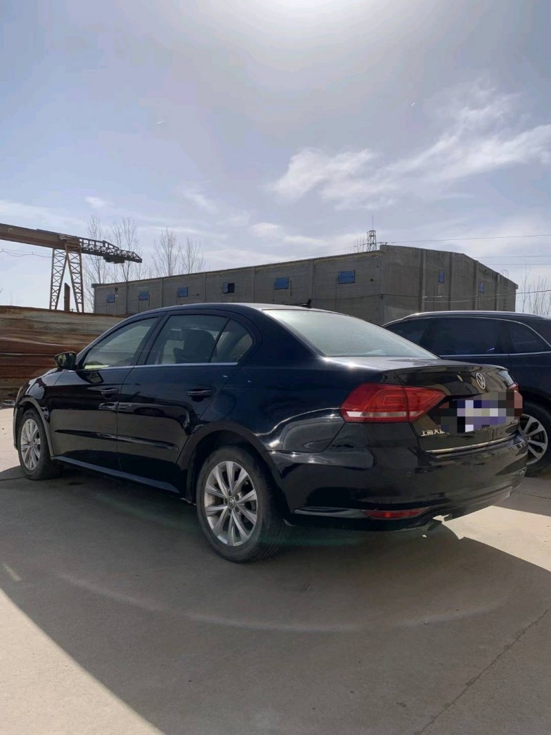 保定16年大众朗逸8