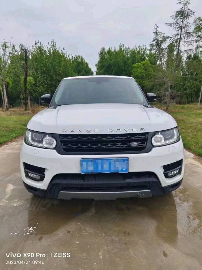 青岛16年路虎揽胜运动1