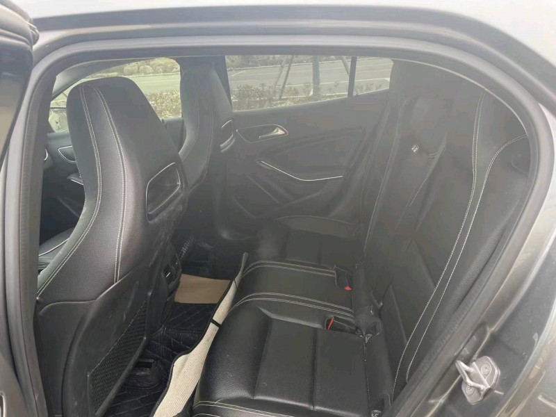 徐州18年奔驰GLA4