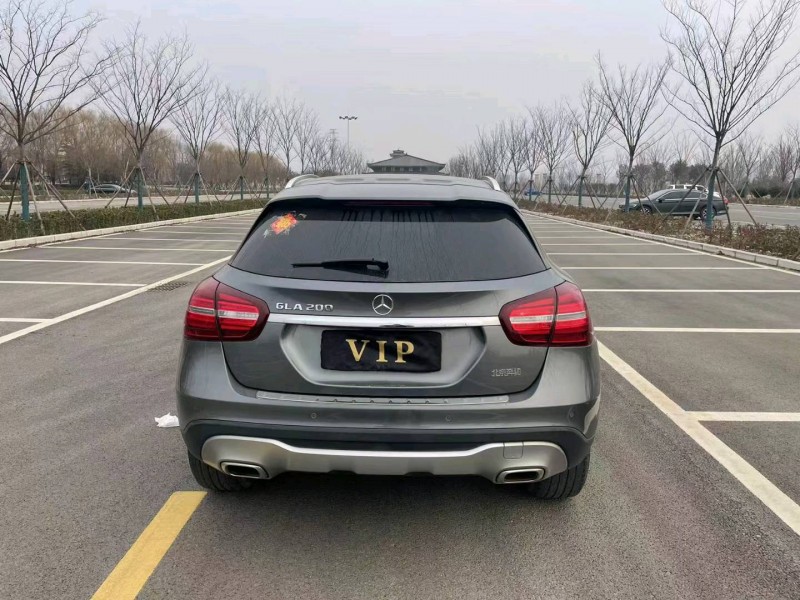 徐州18年奔驰GLA9