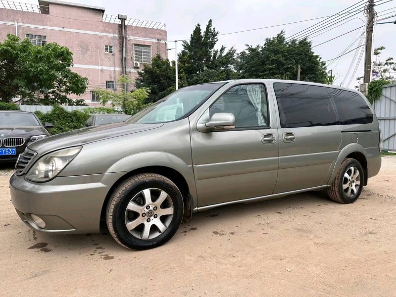 广州10年别克GL82