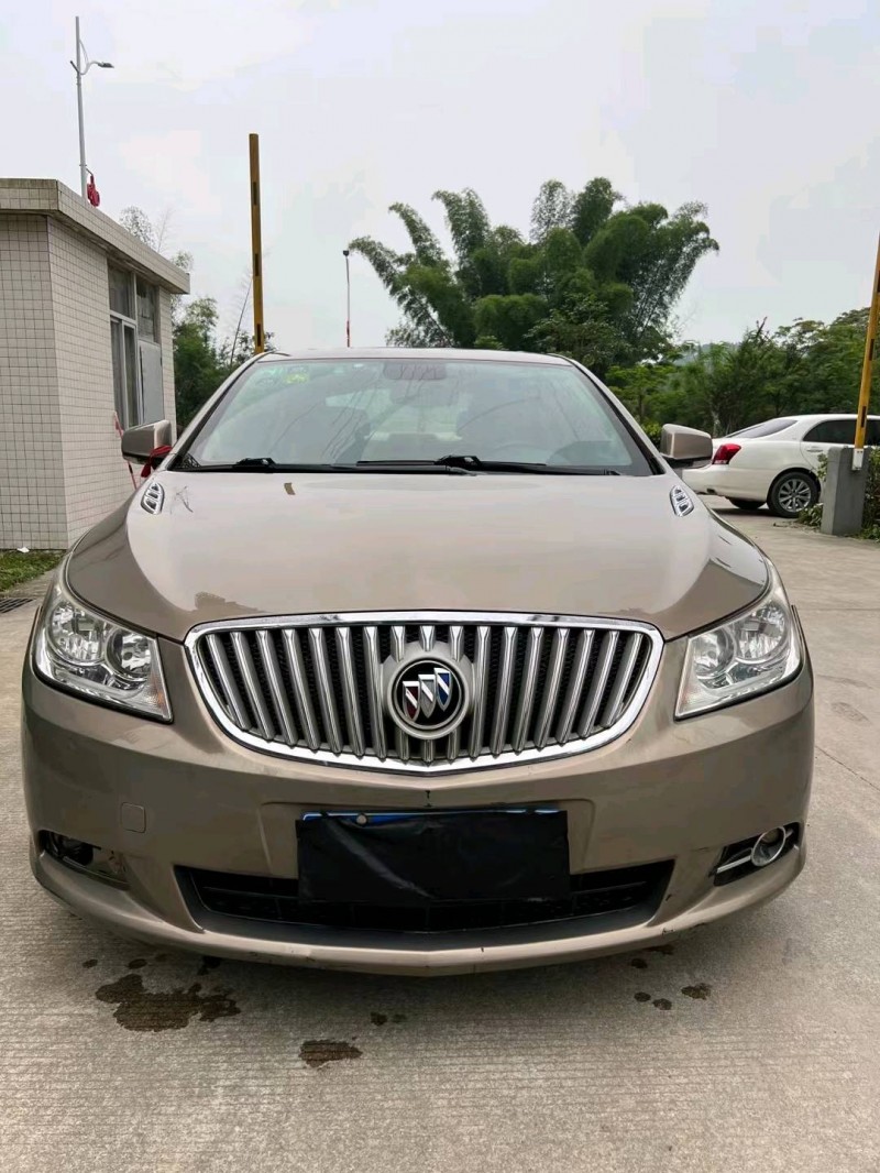 广州11年别克君越1