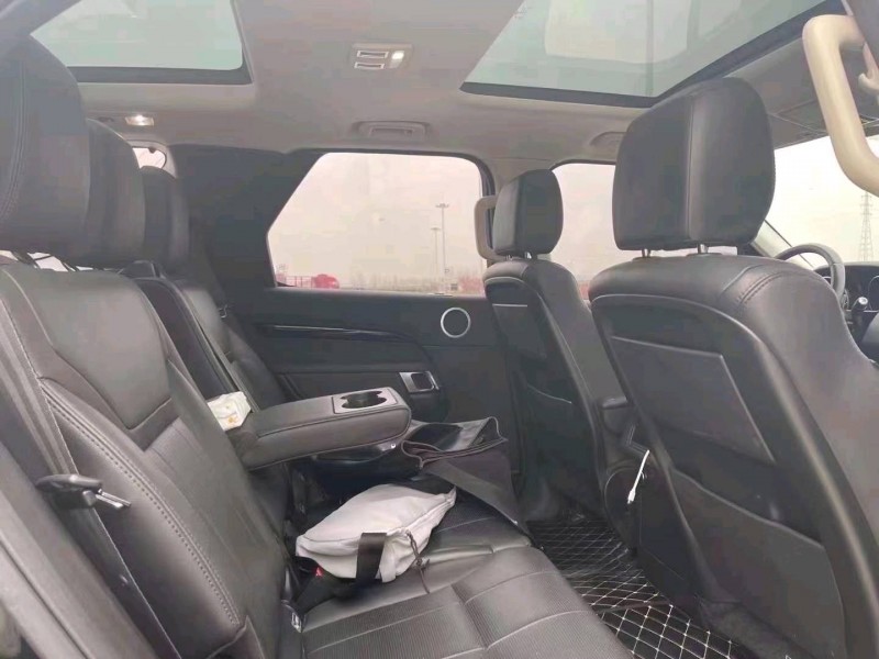 青岛18年路虎发现6