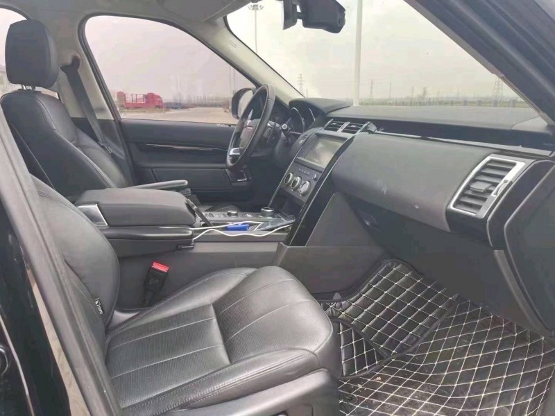 青岛18年路虎发现8