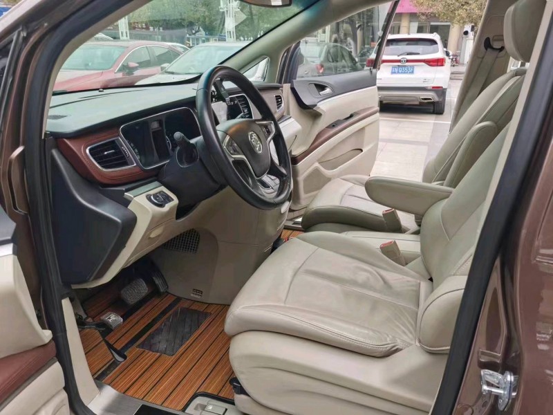 徐州19年别克GL85