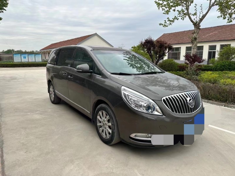 青岛11年别克GL82