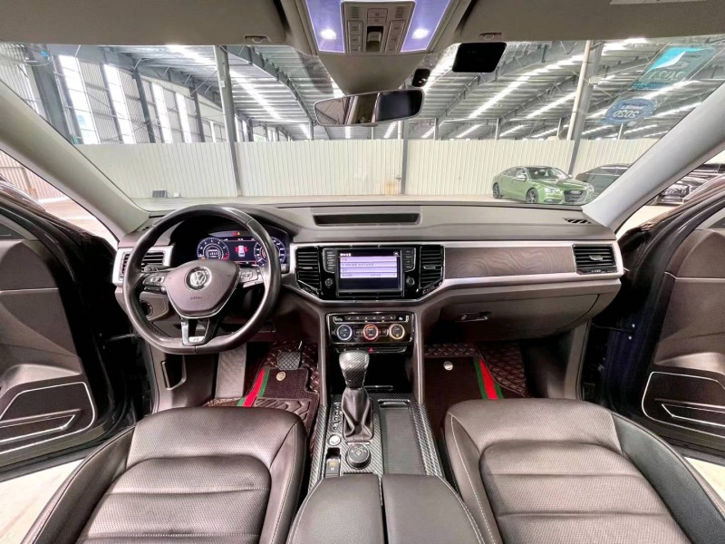 潍坊17年大众途昂5