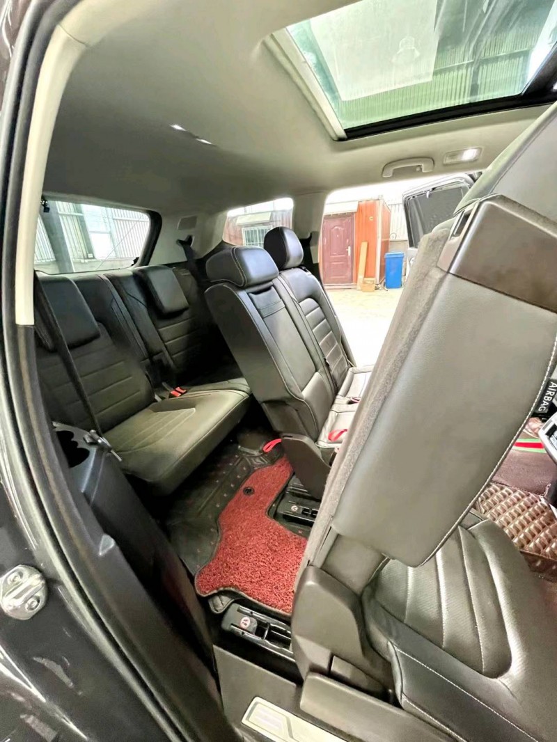 潍坊17年大众途昂6