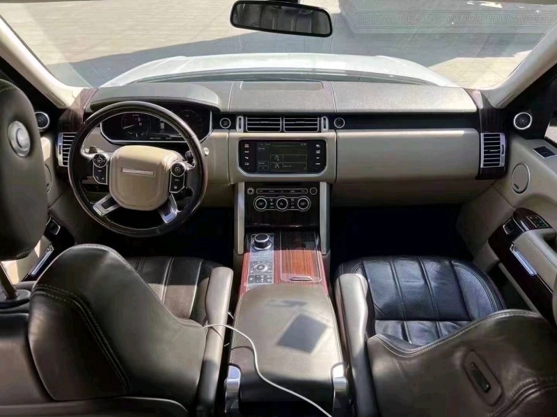 济南15年路虎揽胜行政4