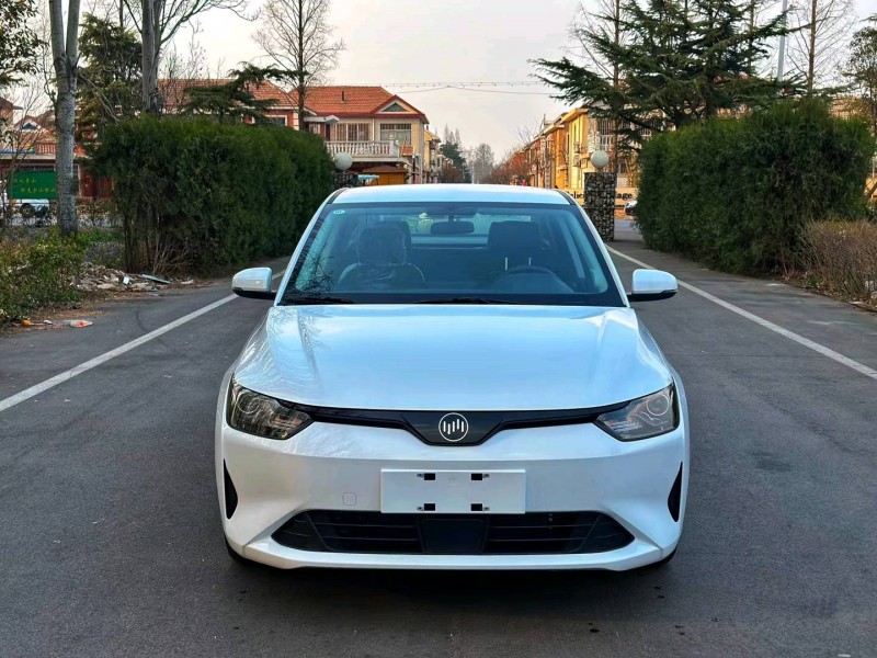 济南23年威马汽车E51