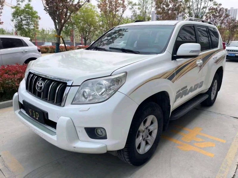 济宁12年丰田普拉多6