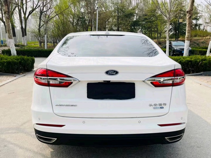 聊城21年福特蒙迪欧9