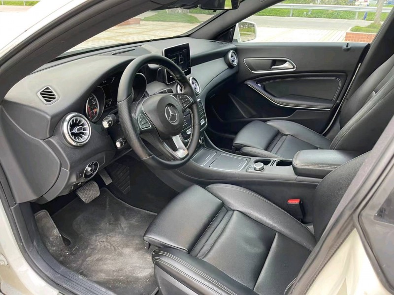 汕头16年奔驰CLA4