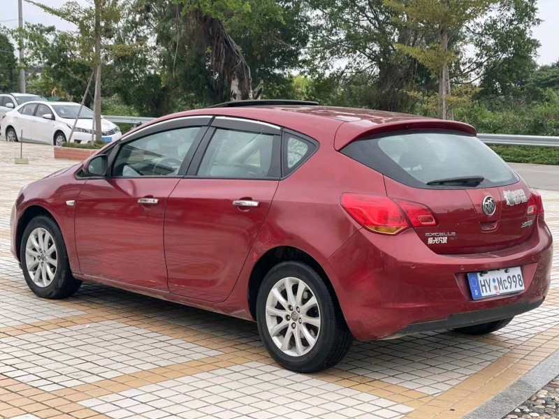 汕头11年别克英朗6