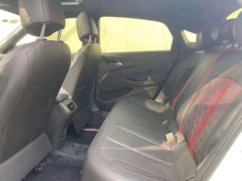 青岛21年别克威朗8