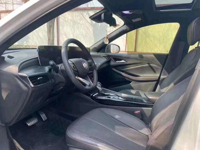 青岛21年别克威朗7