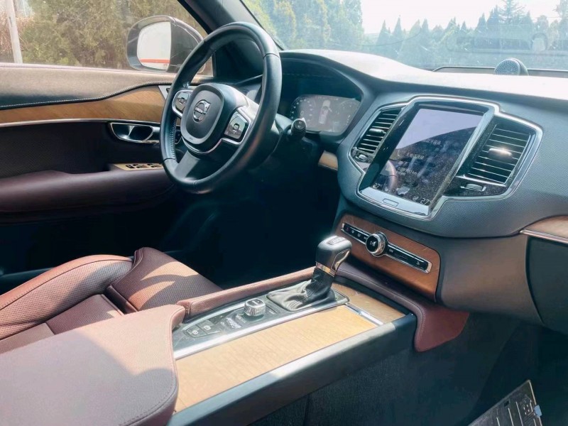 青岛16年沃尔沃XC909