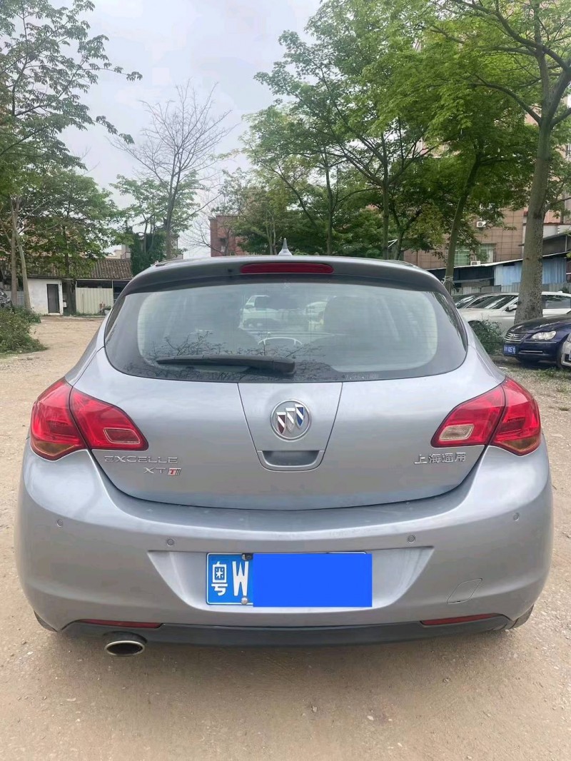 广州12年别克英朗9