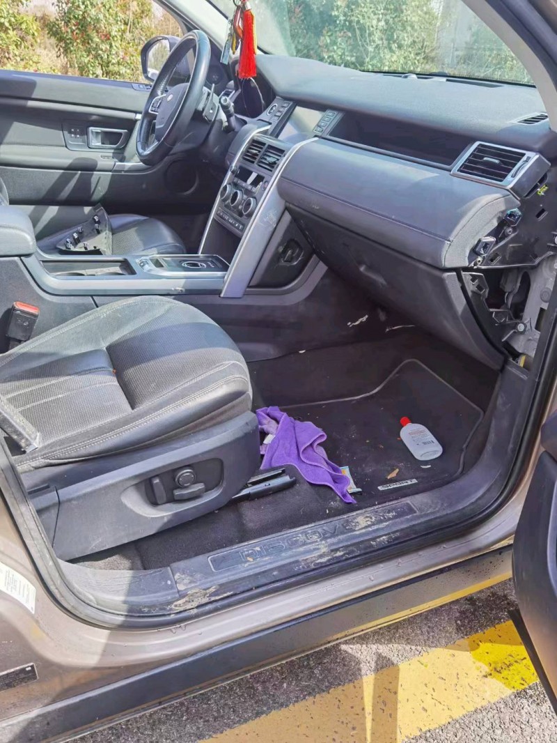 武汉16年路虎发现神行9