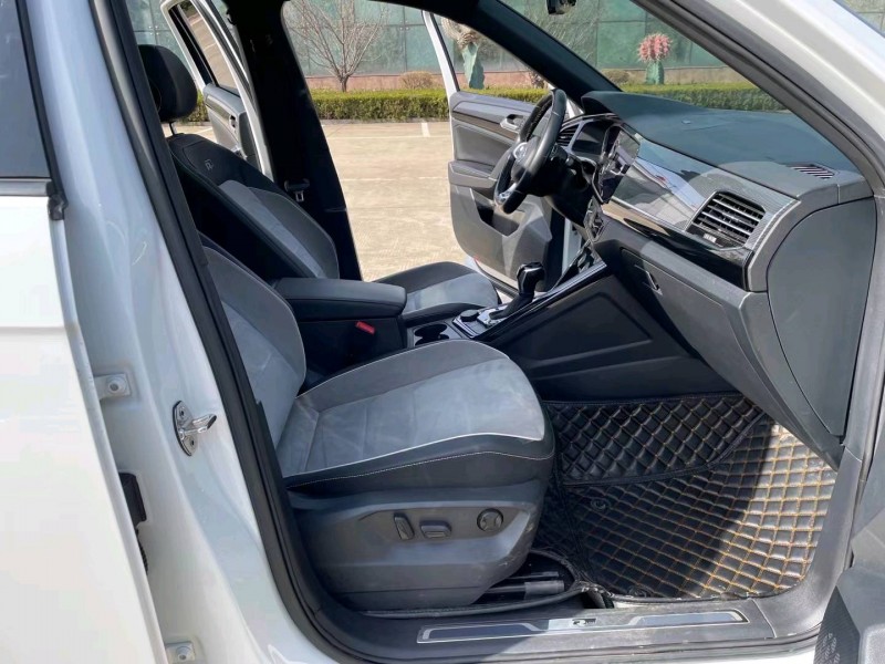 济宁18年大众途岳7