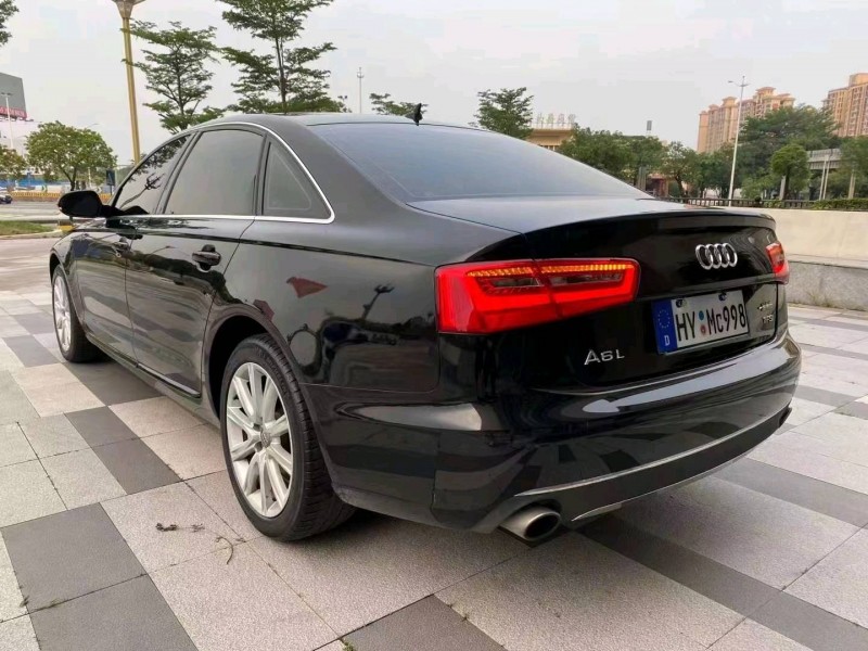 深圳15年奥迪A6L7