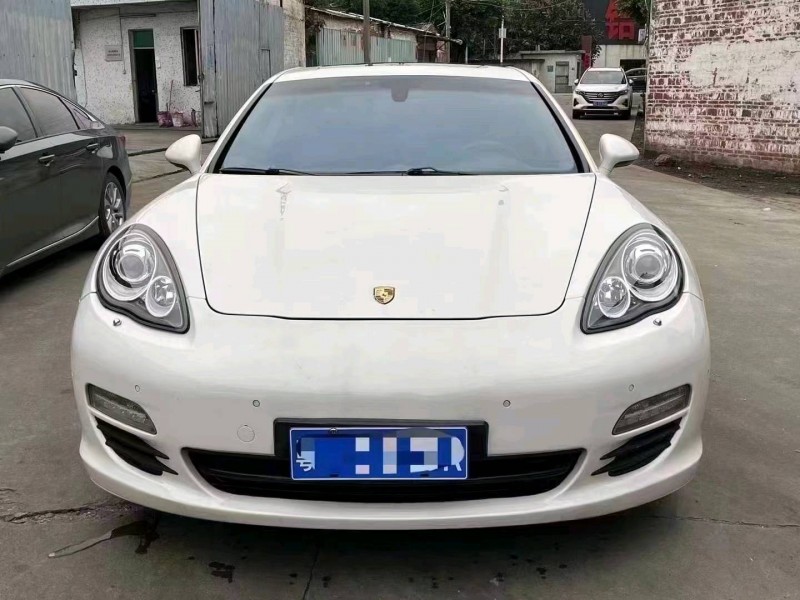 深圳11年保時捷帕拉梅拉1