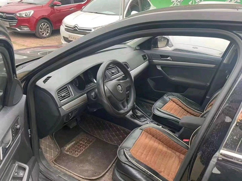 济宁18年大众朗逸5