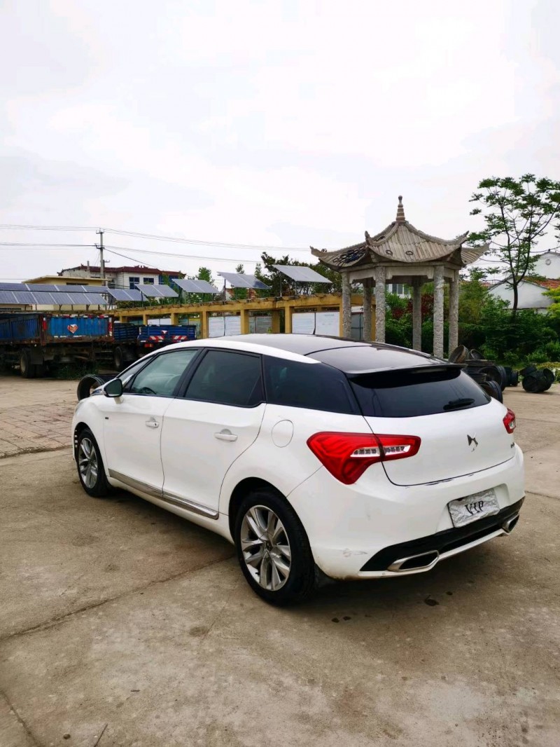 徐州15年雪鐵龍DS57