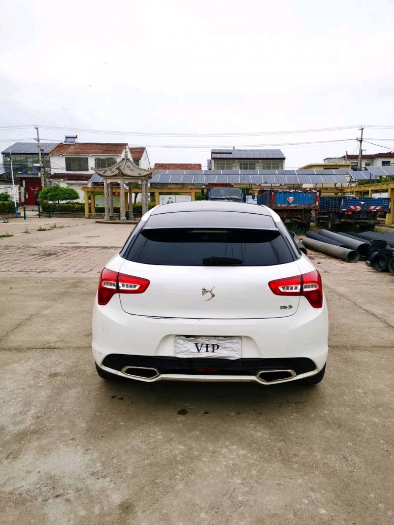 徐州15年雪鐵龍DS59